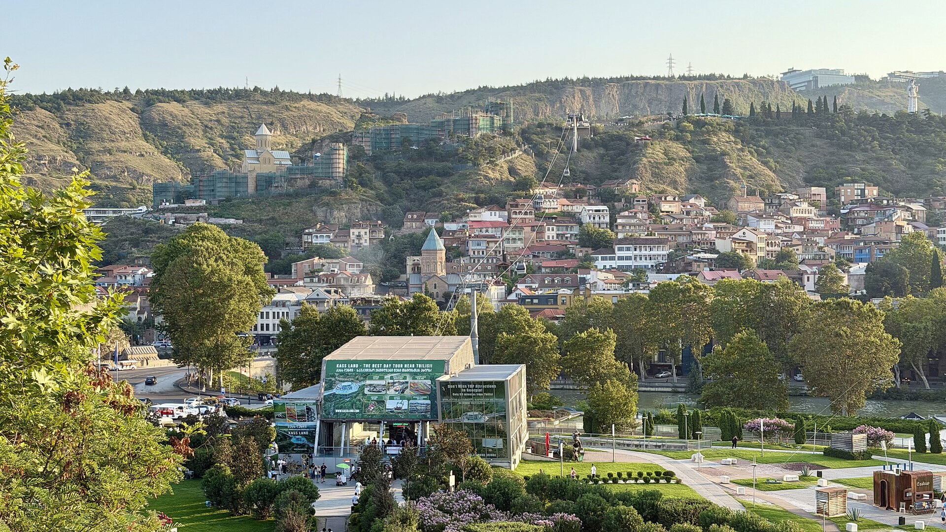 Gondel Station im Rike Park Tiflis